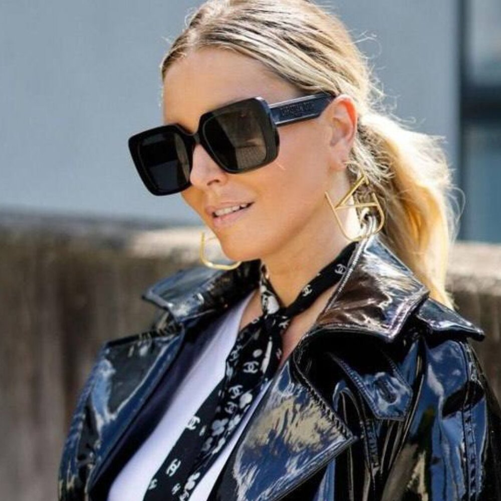 Dior WILDIOR S3U 10A0 Sunglasses Black Square Frame, Smoke Lenses